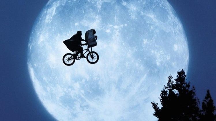 et l extra terrestre 749x421 1